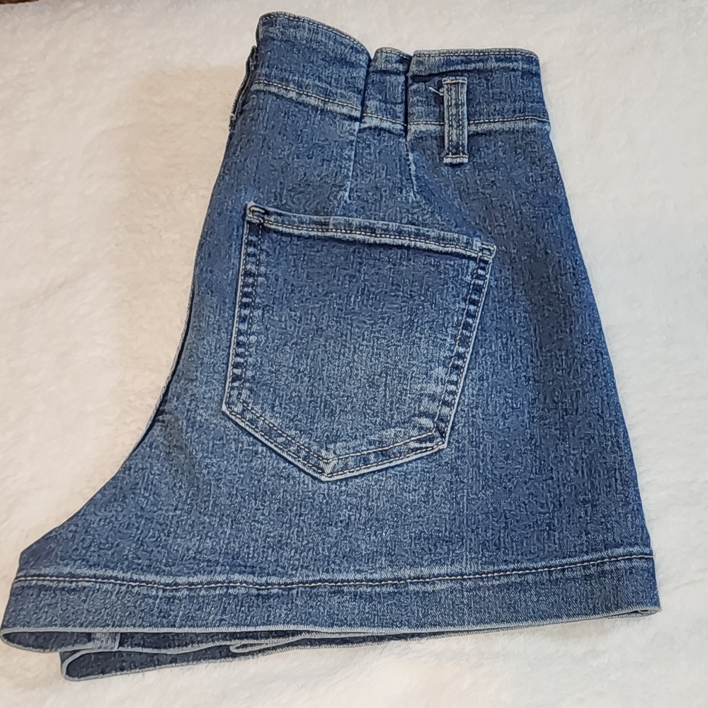 No Boundaries Blue Denim Shorts - Picture 3 of 9